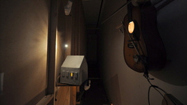 In Between 썸네일
